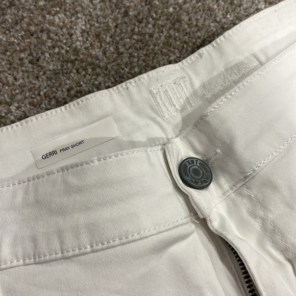 16 Kut shorts - Picture 2 of 3